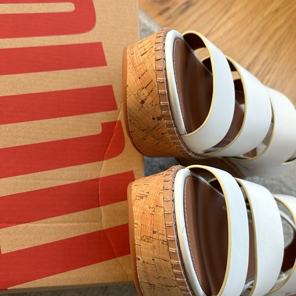 FitFlop Eloise wedge sandal - Picture 9 of 11